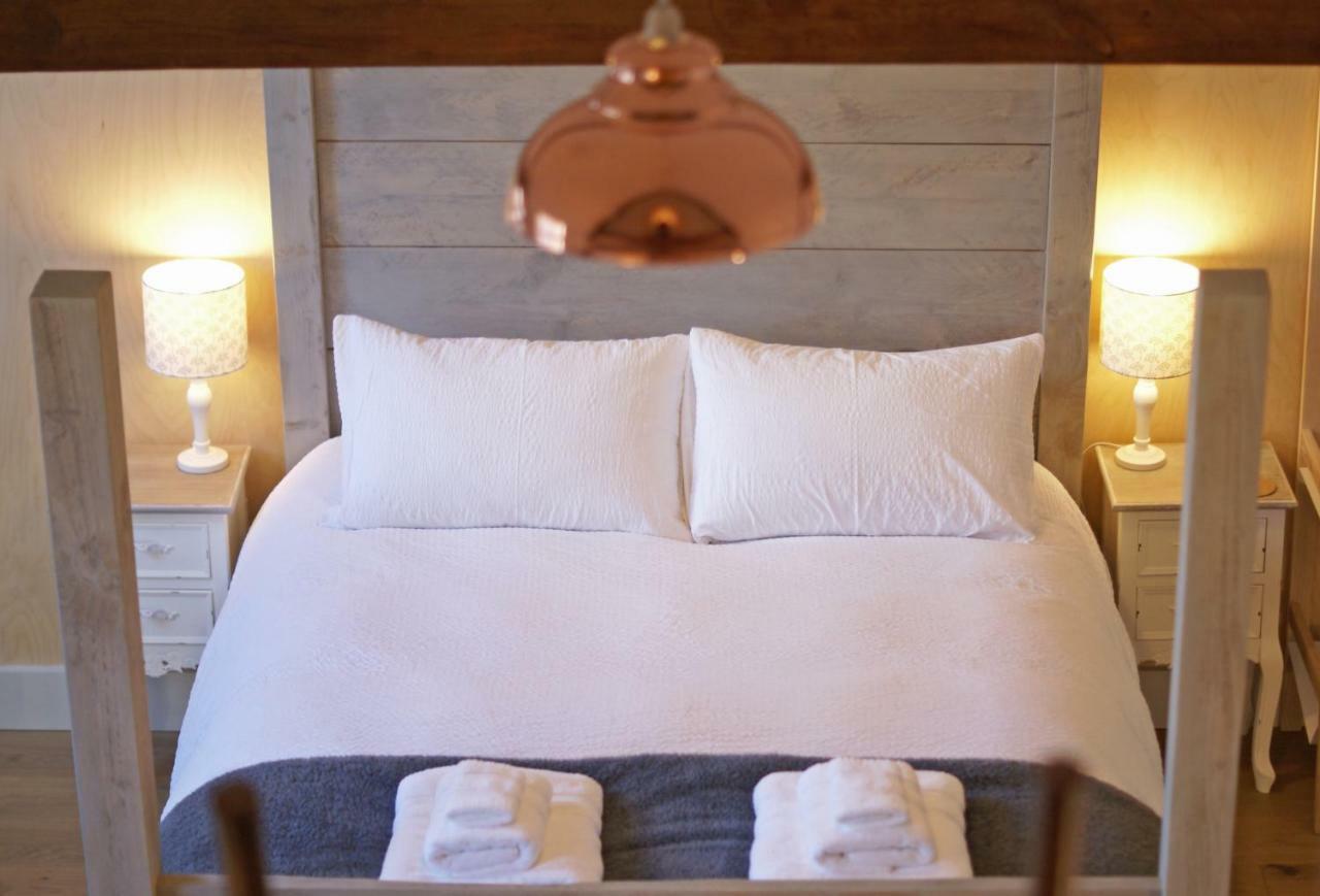 Westbury Cross House Bed & Breakfast Eksteriør bilde